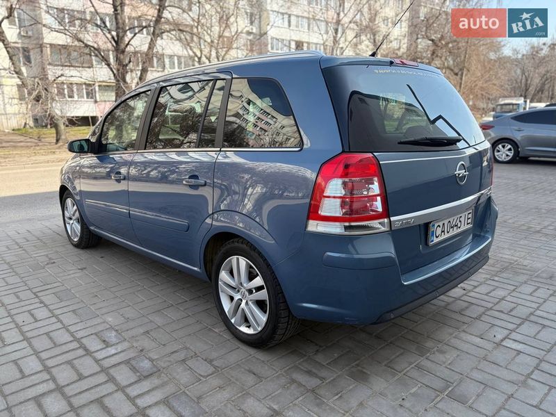 Мінівен Opel Zafira 2008 в Черкасах