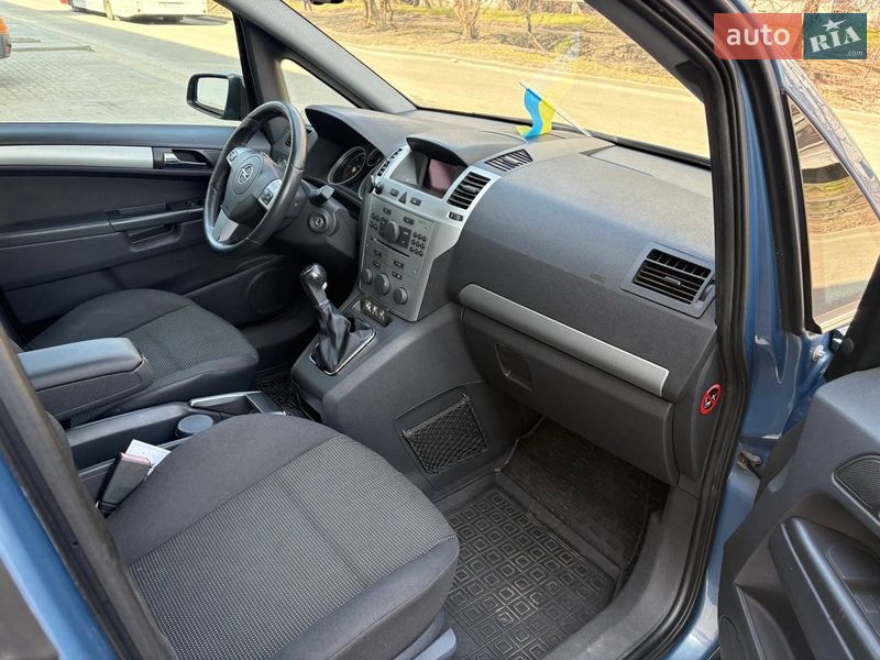 Мінівен Opel Zafira 2008 в Черкасах