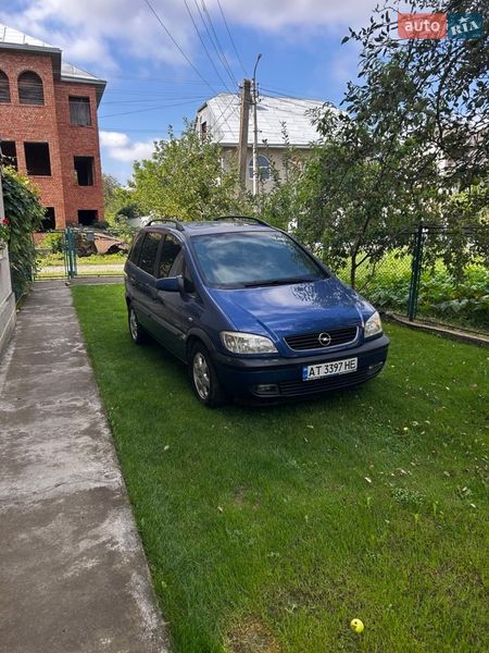 Мінівен Opel Zafira 2002 в Коломиї