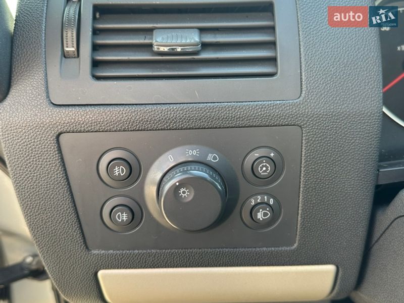 Минивэн Opel Zafira 2009 в Хороле