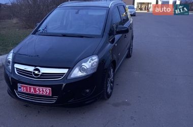 Мінівен Opel Zafira 2011 в Луцьку