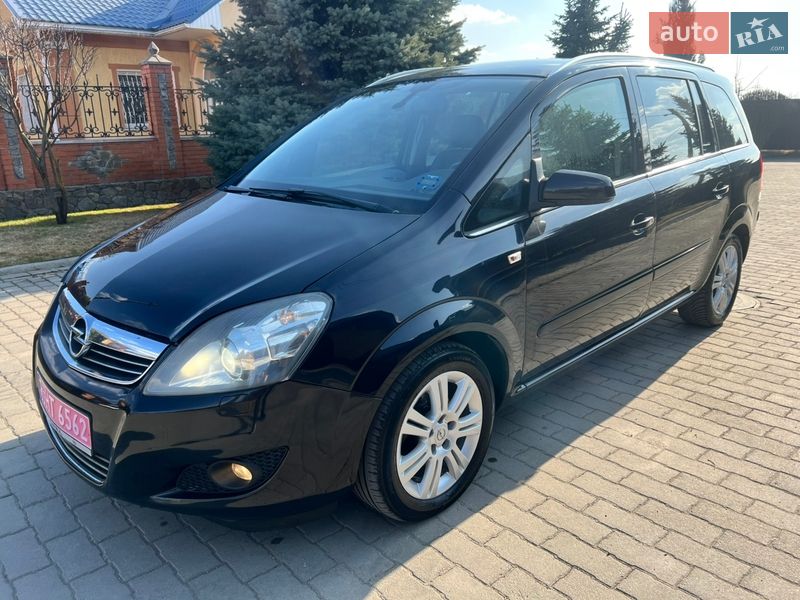 Минивэн Opel Zafira 2009 в Белой Церкви