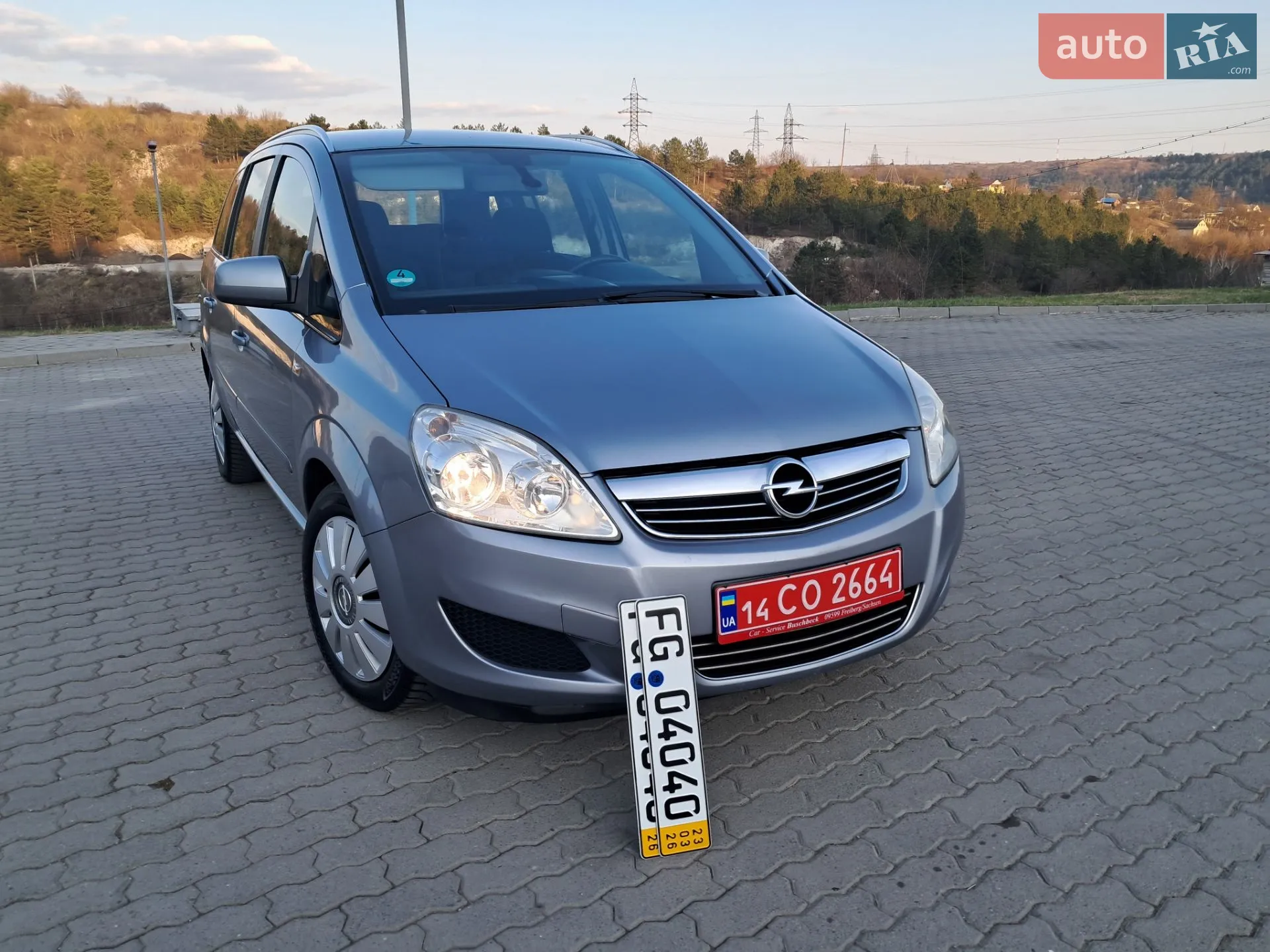 2010 Opel Zafira - фото 1