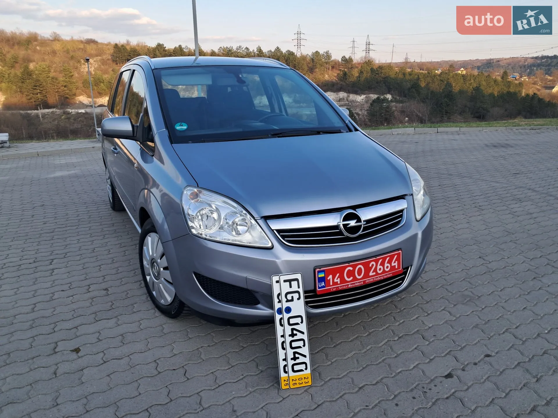 2010 Opel Zafira - мініатюра 2
