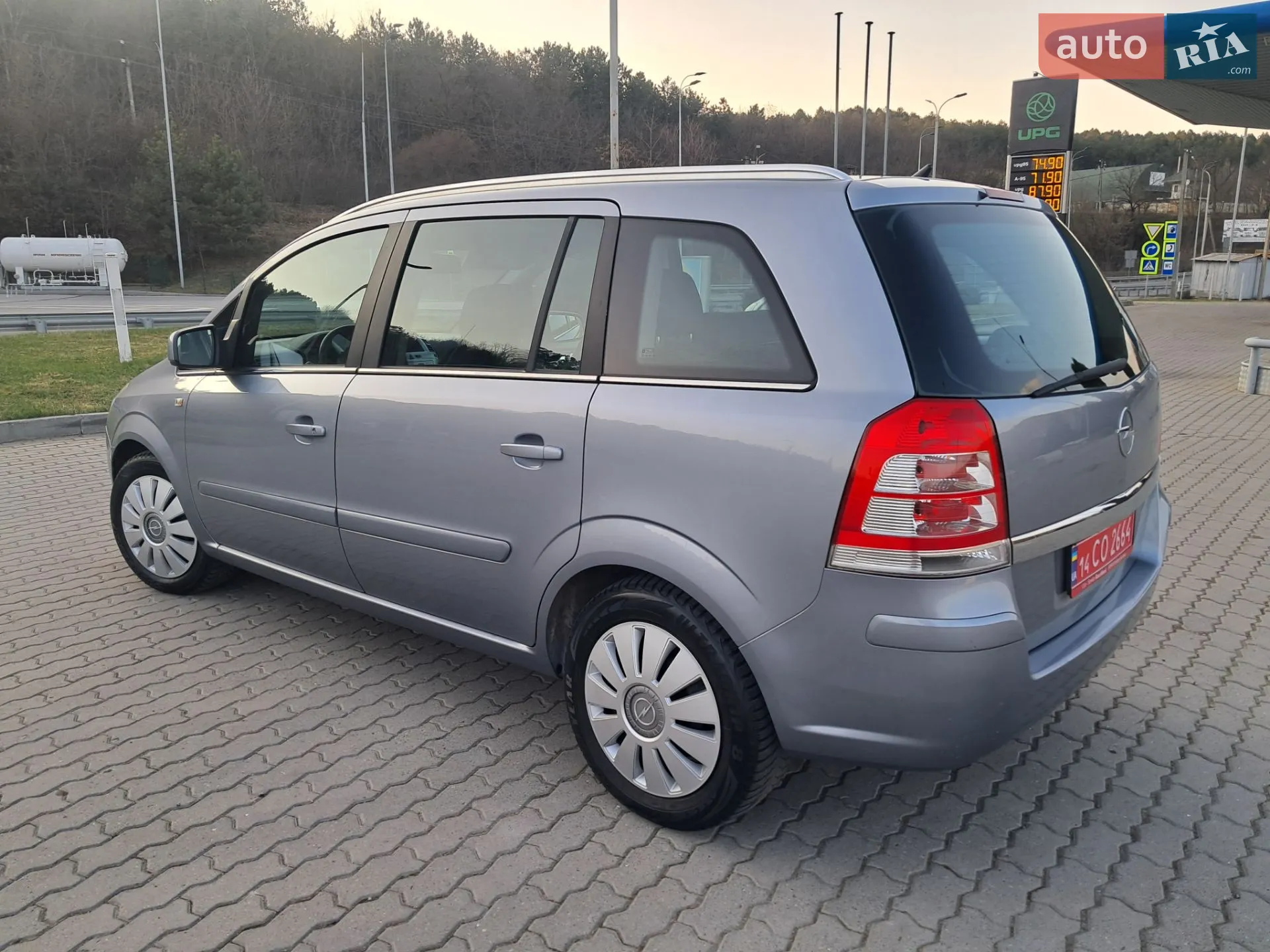 2010 Opel Zafira - мініатюра 16
