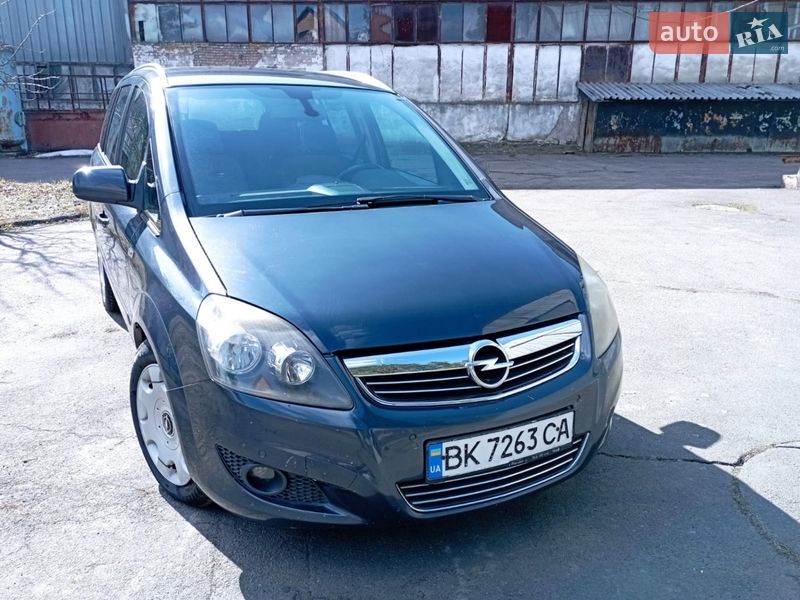 Opel Zafira 2010
