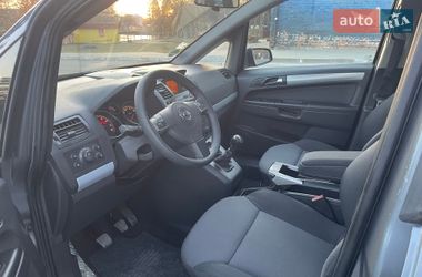 Минивэн Opel Zafira 2008 в Луцке