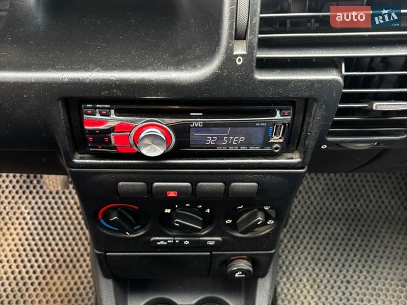 Минивэн Opel Zafira 2000 в Полтаве