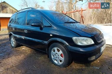 Мінівен Opel Zafira 2002 в Нових Петрівцях