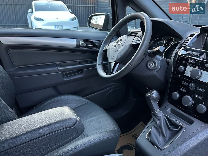 Минивэн Opel Zafira 2009 в Коростене фото 27 Минивэн Opel Zafira 2009 в Коростене
