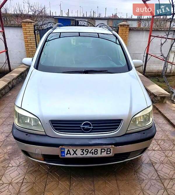 Opel Zafira 2002