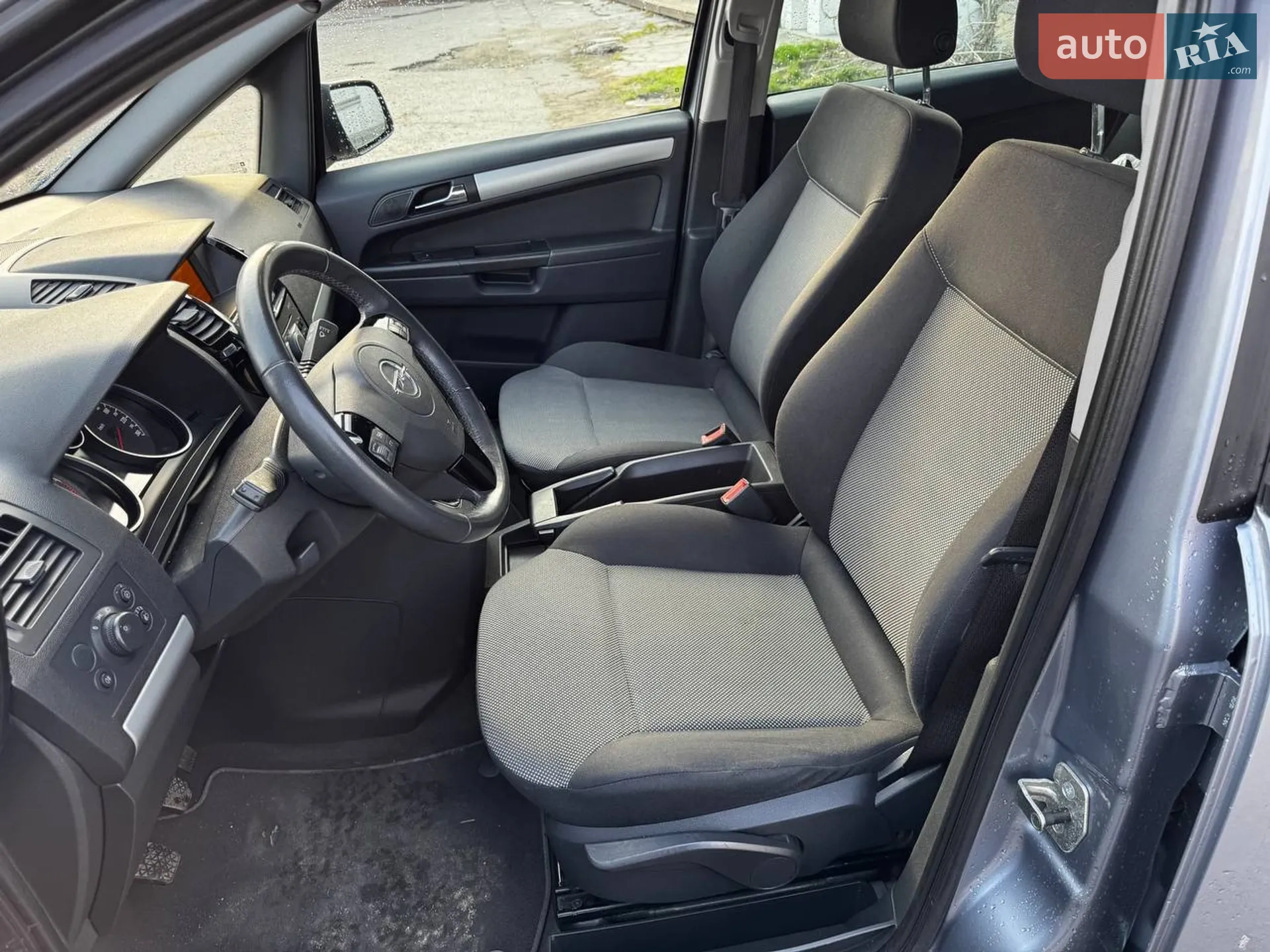 2010 Opel Zafira - мініатюра 33