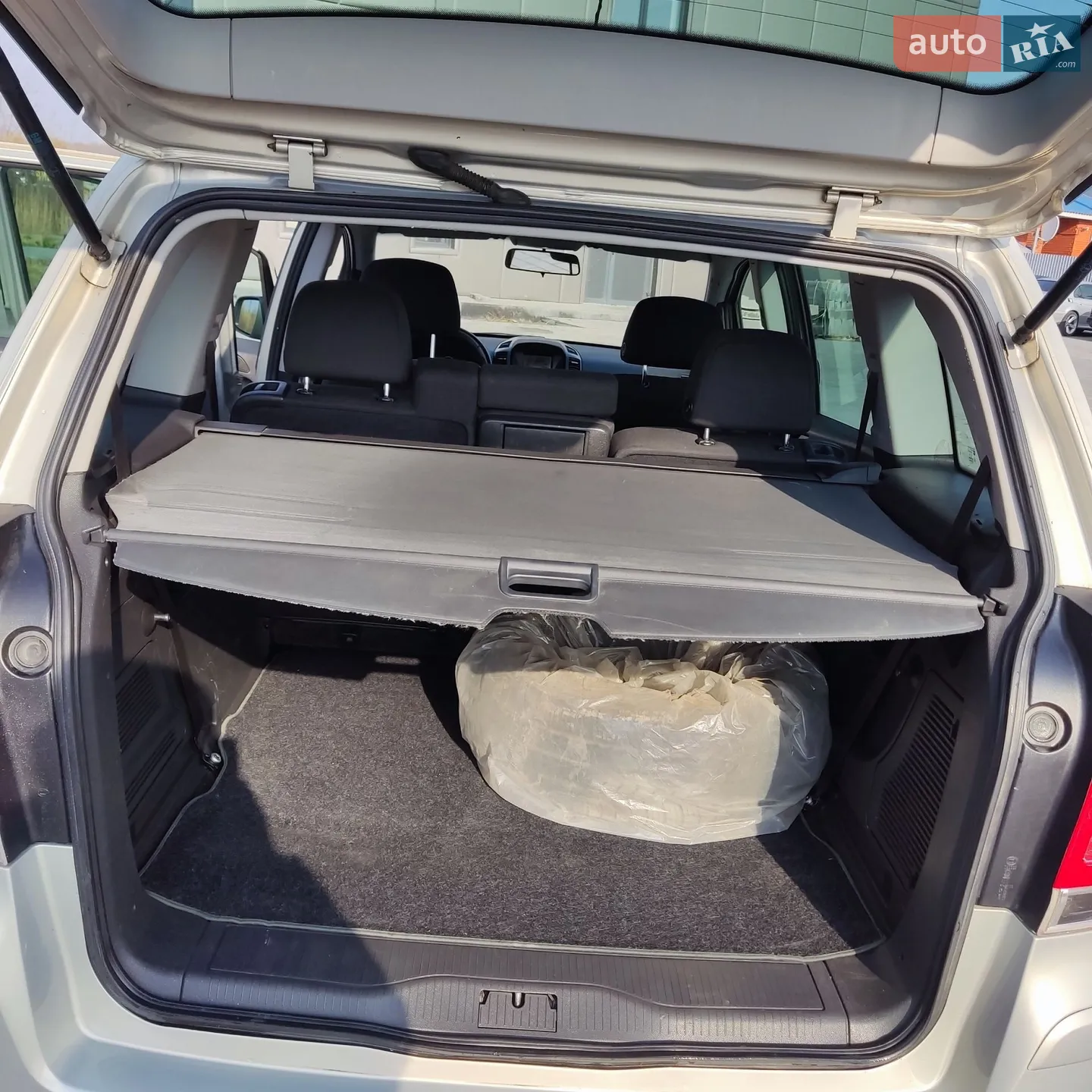 2010 Opel Zafira - мініатюра 17