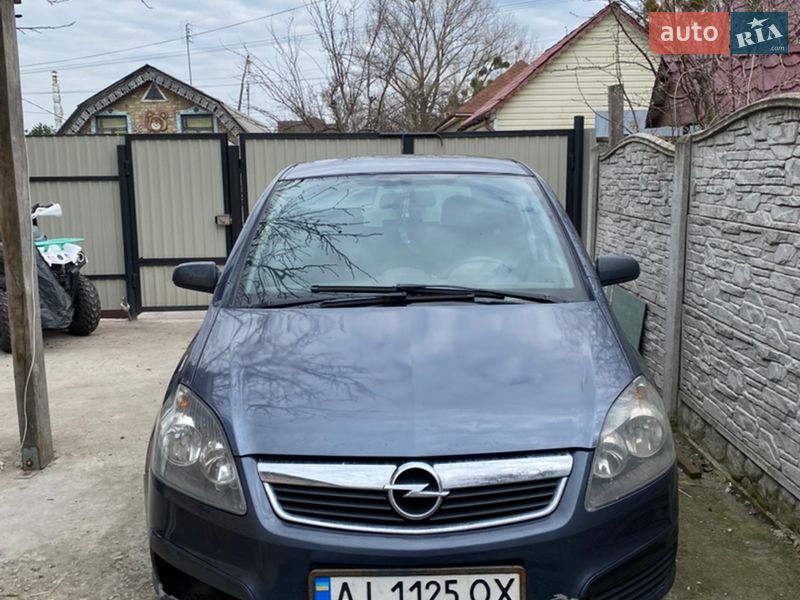 Минивэн Opel Zafira 2006 в Киеве фото Минивэн Opel Zafira 2006 в Киеве