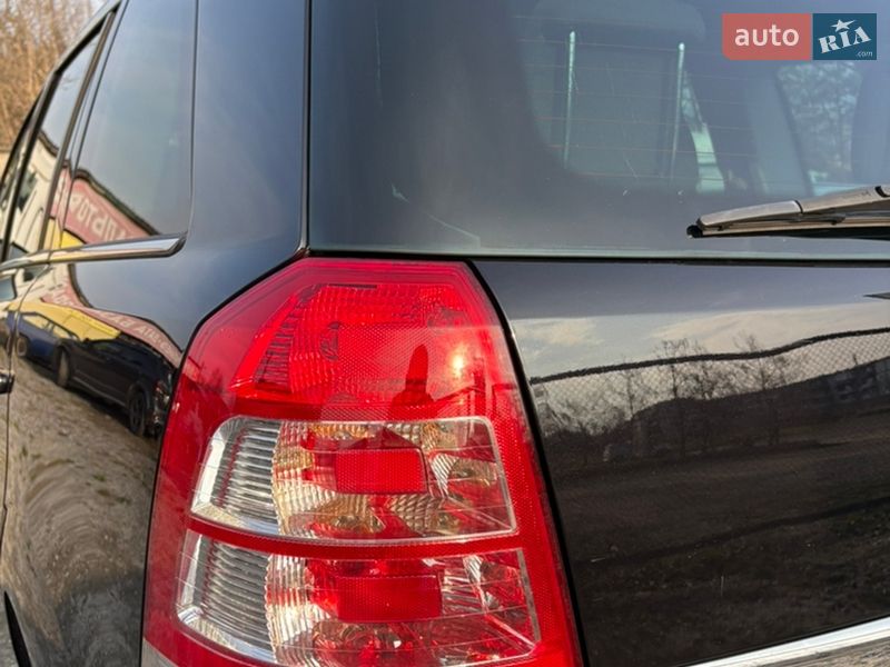 Мінівен Opel Zafira 2011 в Білій Церкві