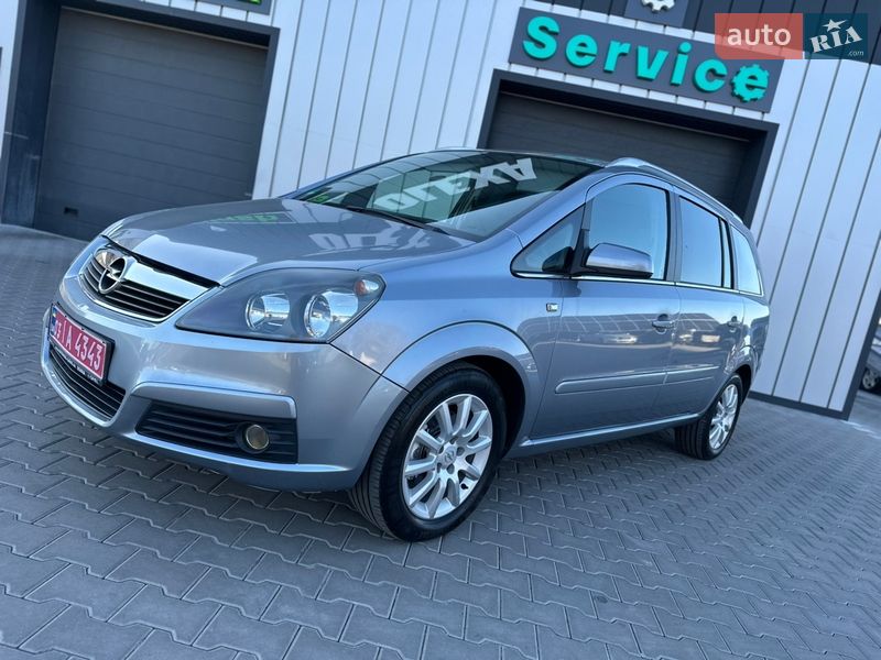 Минивэн Opel Zafira 2006 в Владимире