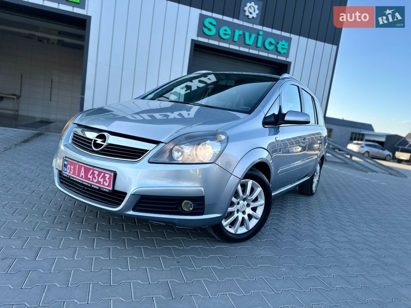 Минивэн Opel Zafira 2006 в Владимире