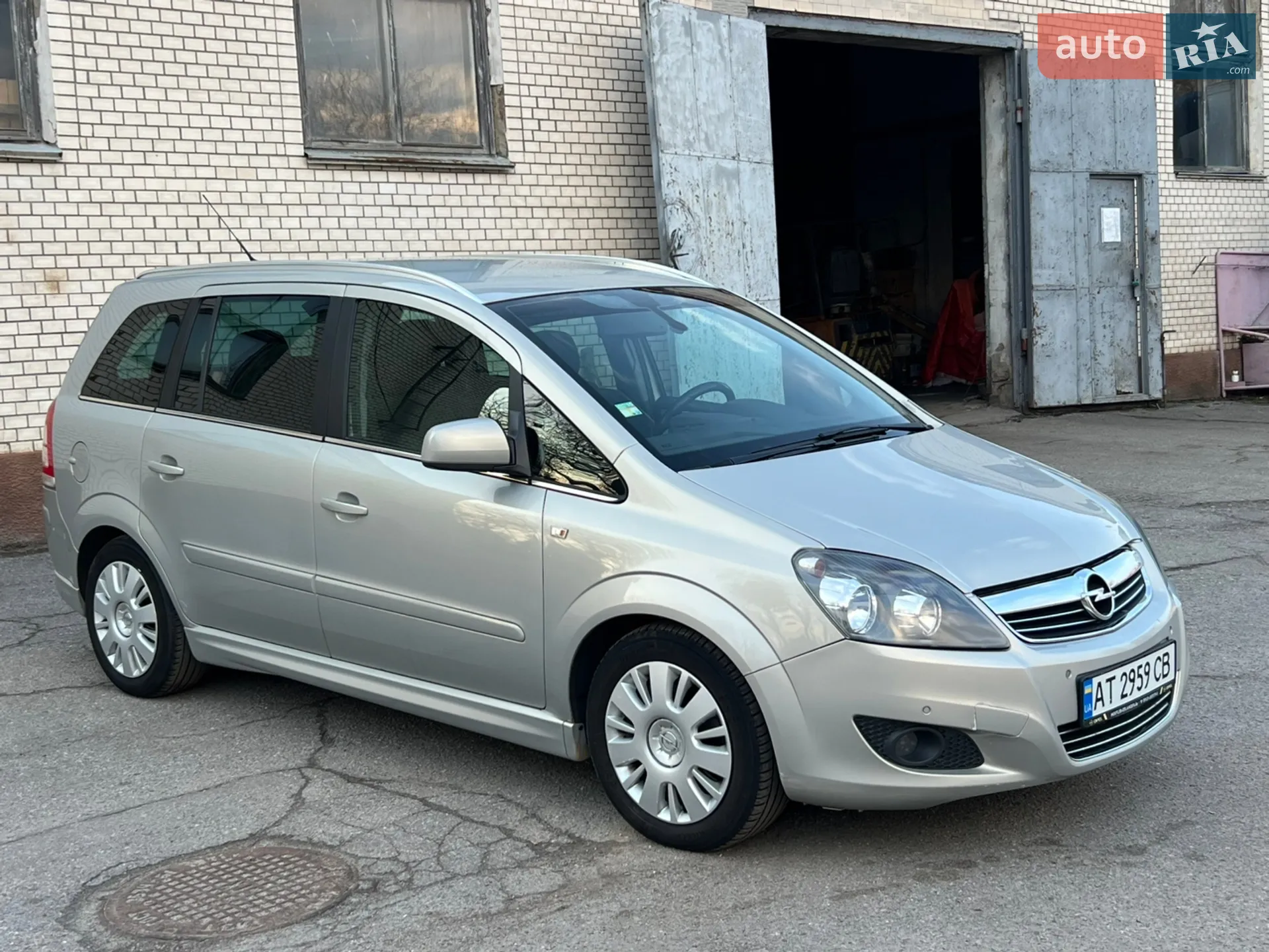2010 Opel Zafira - фото 1