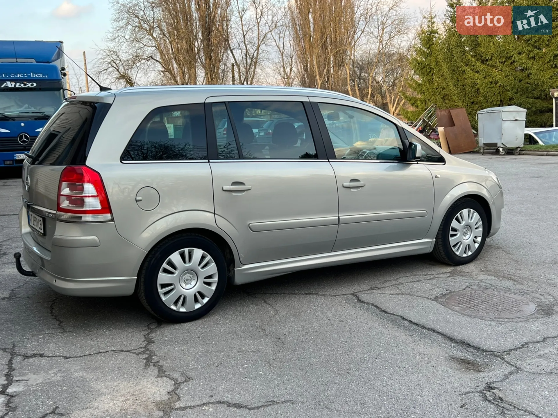 2010 Opel Zafira - мініатюра 12