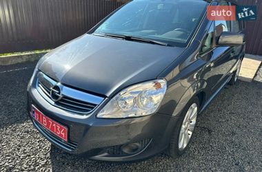 Минивэн Opel Zafira 2010 в Луцке