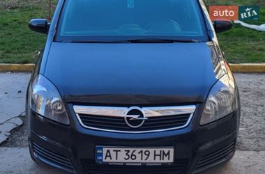 Минивэн Opel Zafira 2006 в Ивано-Франковске