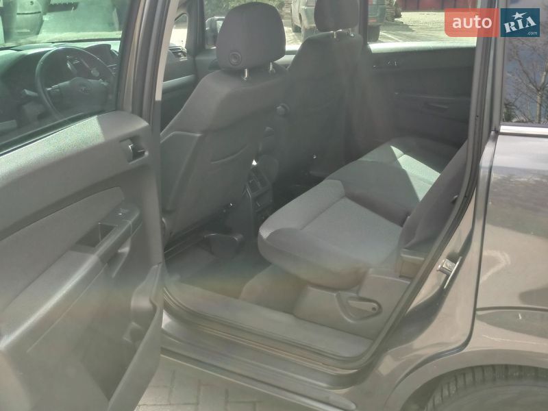 Мінівен Opel Zafira 2012 в Харкові