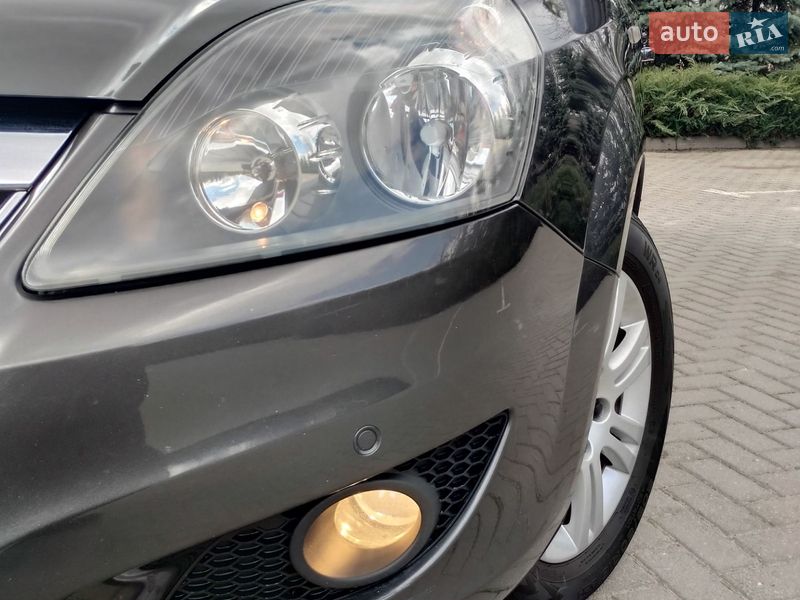 Мінівен Opel Zafira 2012 в Харкові