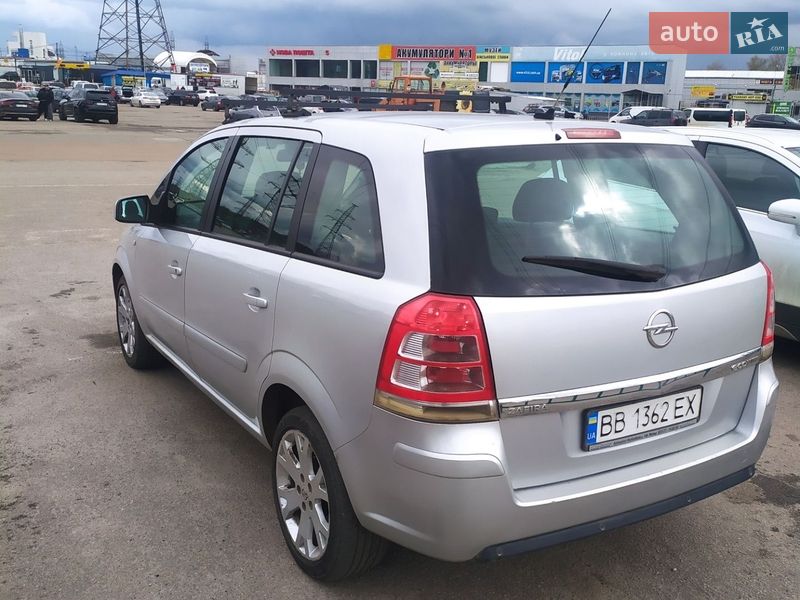 Минивэн Opel Zafira 2013 в Харькове фото 3 Минивэн Opel Zafira 2013 в Харькове