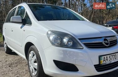 Мінівен Opel Zafira 2013 в Києві