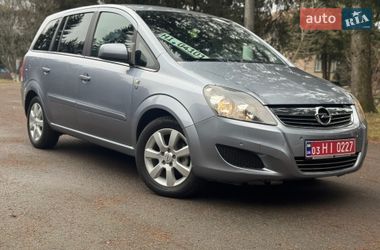Мінівен Opel Zafira 2011 в Умані