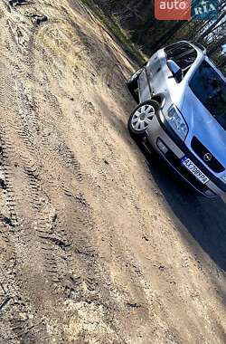 Минивэн Opel Zafira 1999 в Богодухове