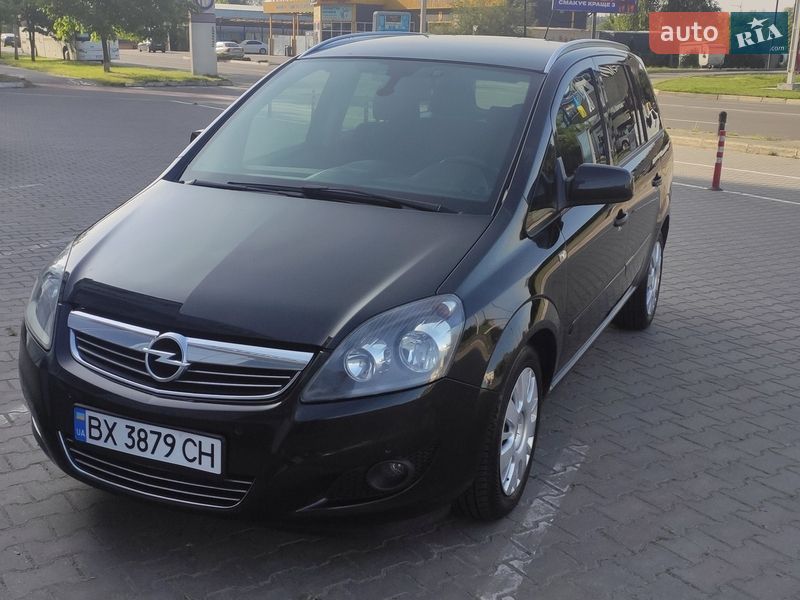 Opel Zafira 2012