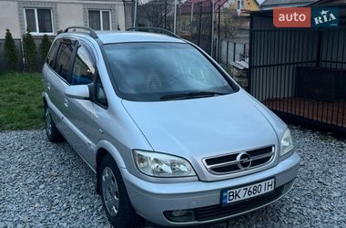 Минивэн Opel Zafira 2005 в Дубно
