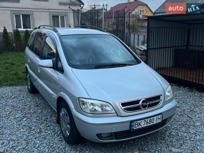 Opel Zafira 2005