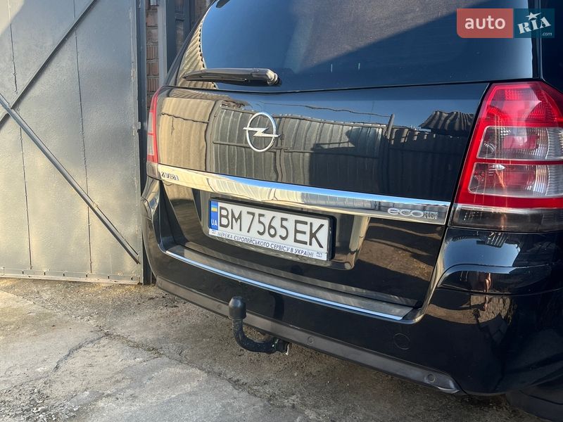 Минивэн Opel Zafira 2012 в Сумах