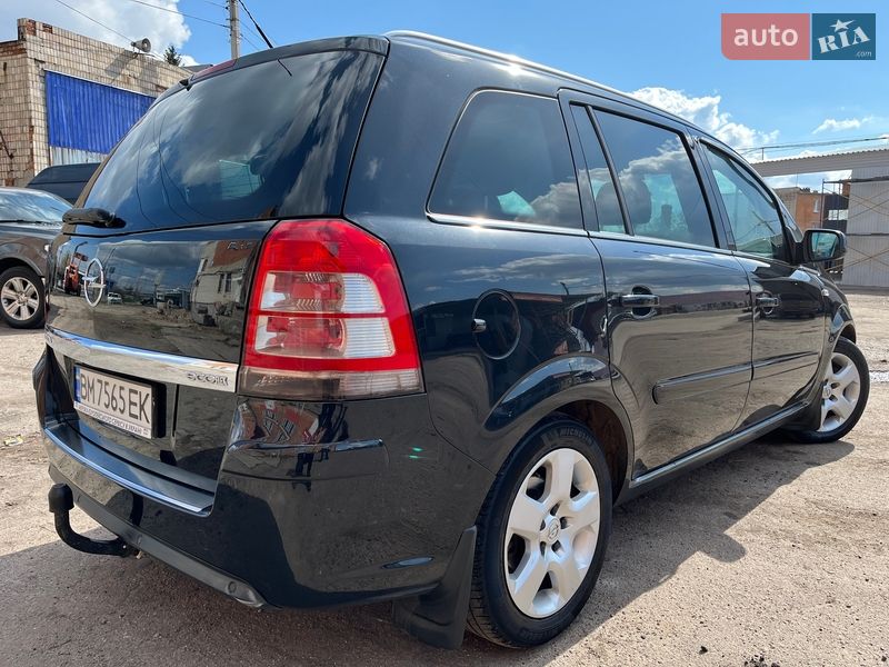 Минивэн Opel Zafira 2012 в Сумах