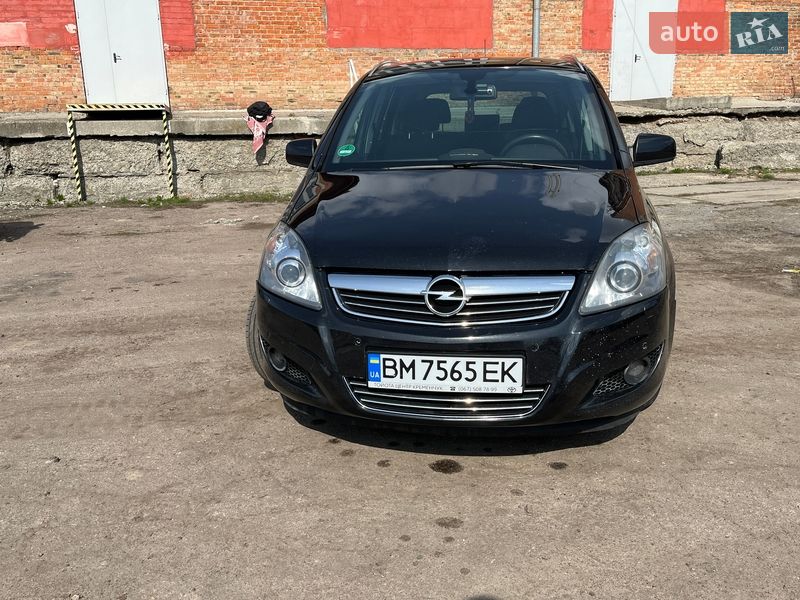 Минивэн Opel Zafira 2012 в Сумах