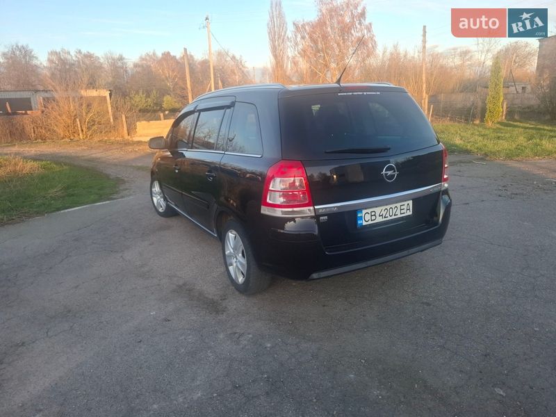 Минивэн Opel Zafira 2011 в Нежине
