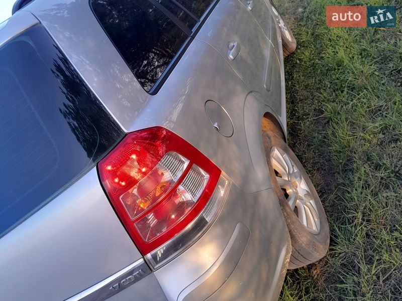 Мінівен Opel Zafira 2009 в Тернополі