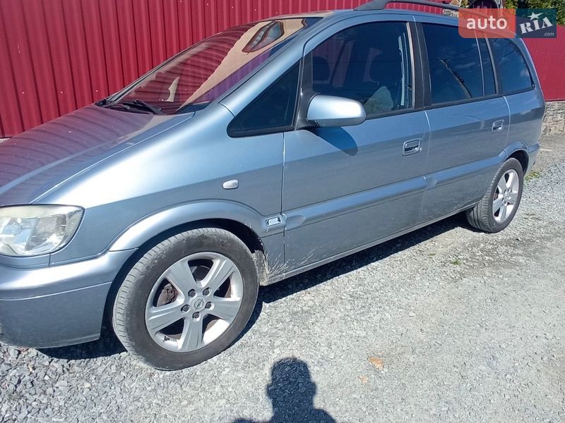 Opel Zafira 2005