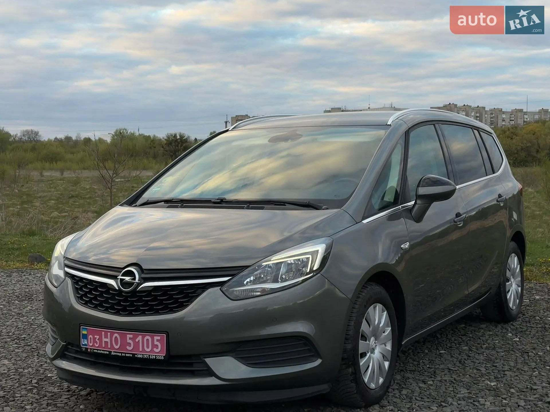 2017 Opel Zafira - фото 1