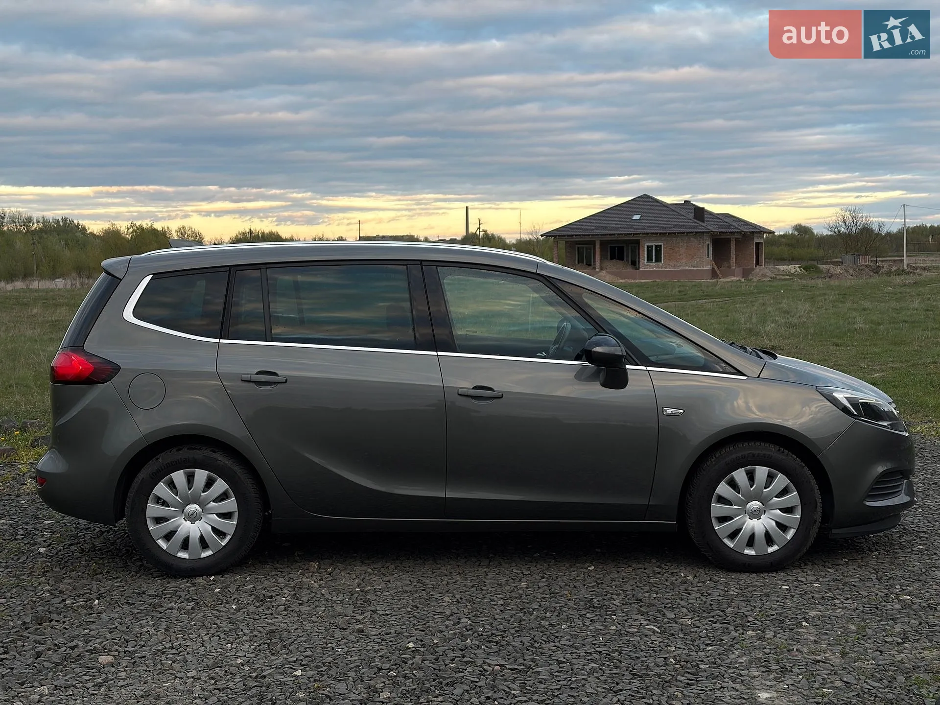 2017 Opel Zafira - мініатюра 9