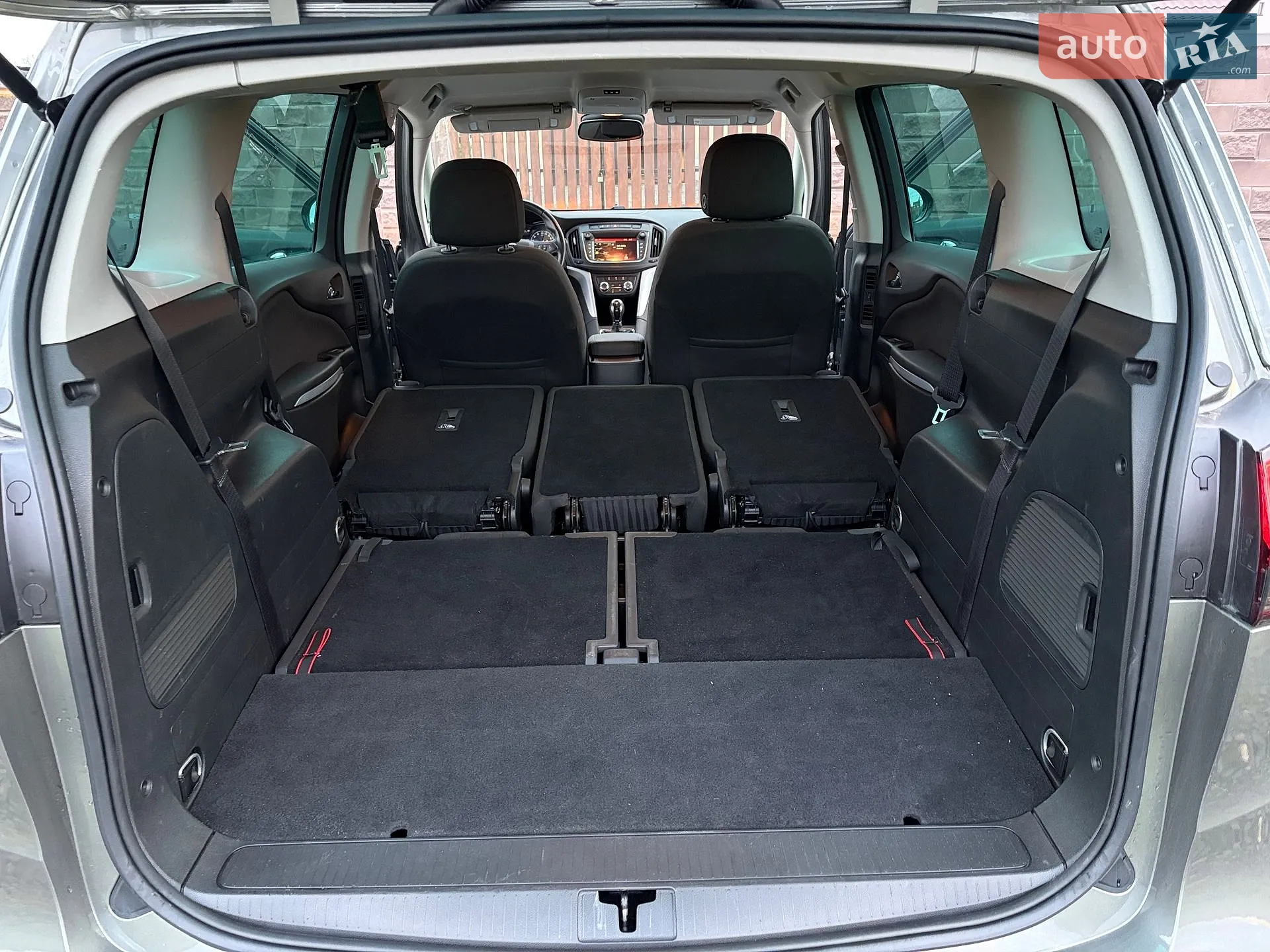 2017 Opel Zafira - мініатюра 32