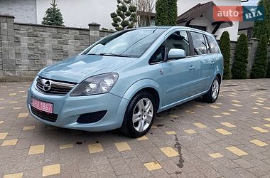 Мінівен Opel Zafira 2010 в Рівному