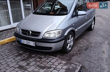 Минивэн Opel Zafira 2004 в Ирпене