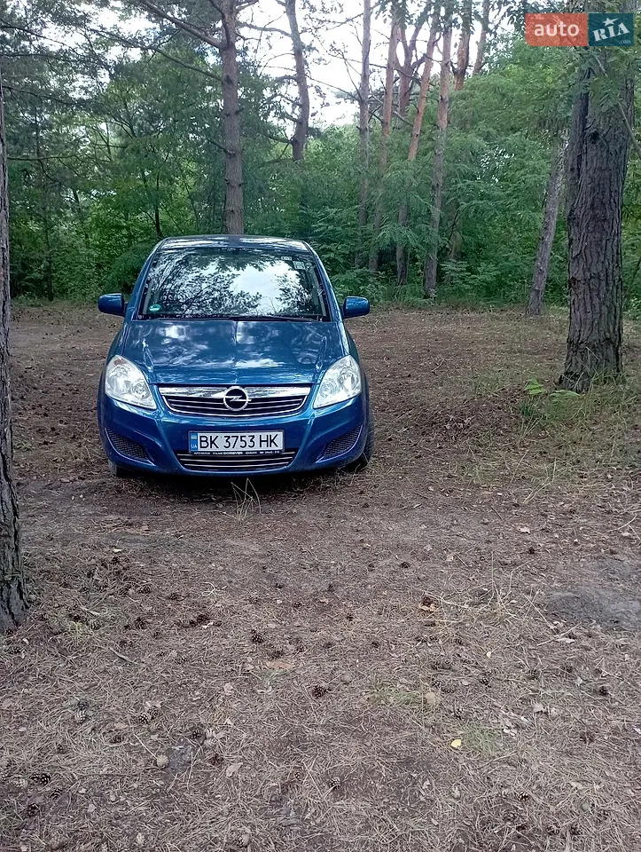 2010 Opel Zafira - мініатюра 17