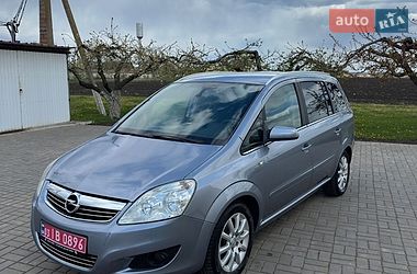Минивэн Opel Zafira 2009 в Днепре