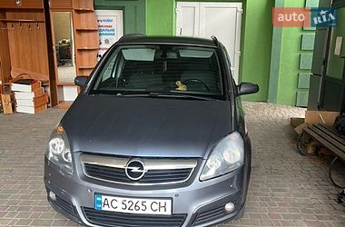 Минивэн Opel Zafira 2006 в Ровно