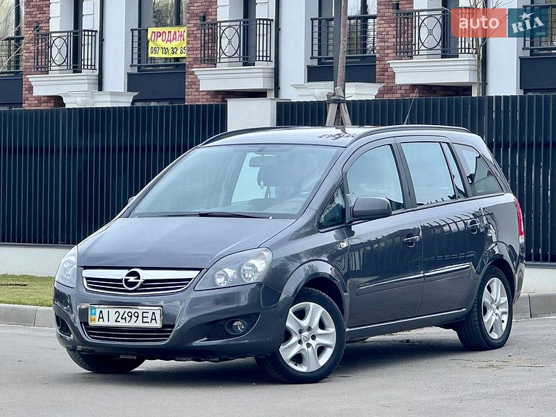 Opel Zafira 2012