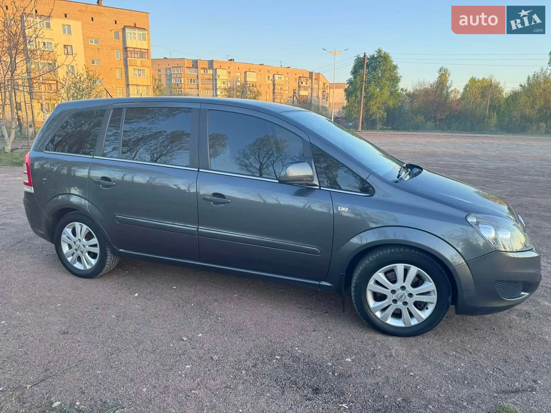 2011 Opel Zafira - мініатюра 2